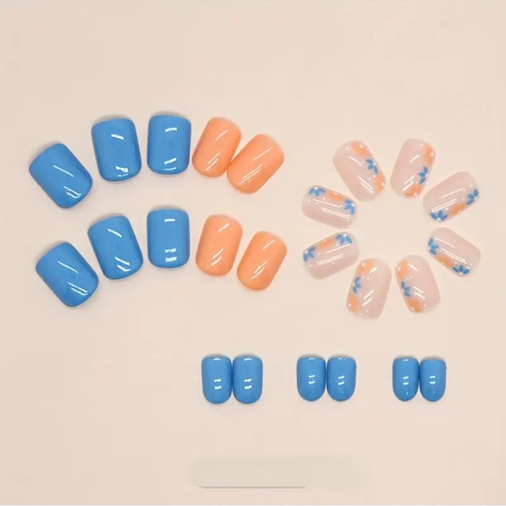 Peach & Blue Floral Accent Press-On Nails – 24pc Short Square Set - Picture 2 of 7